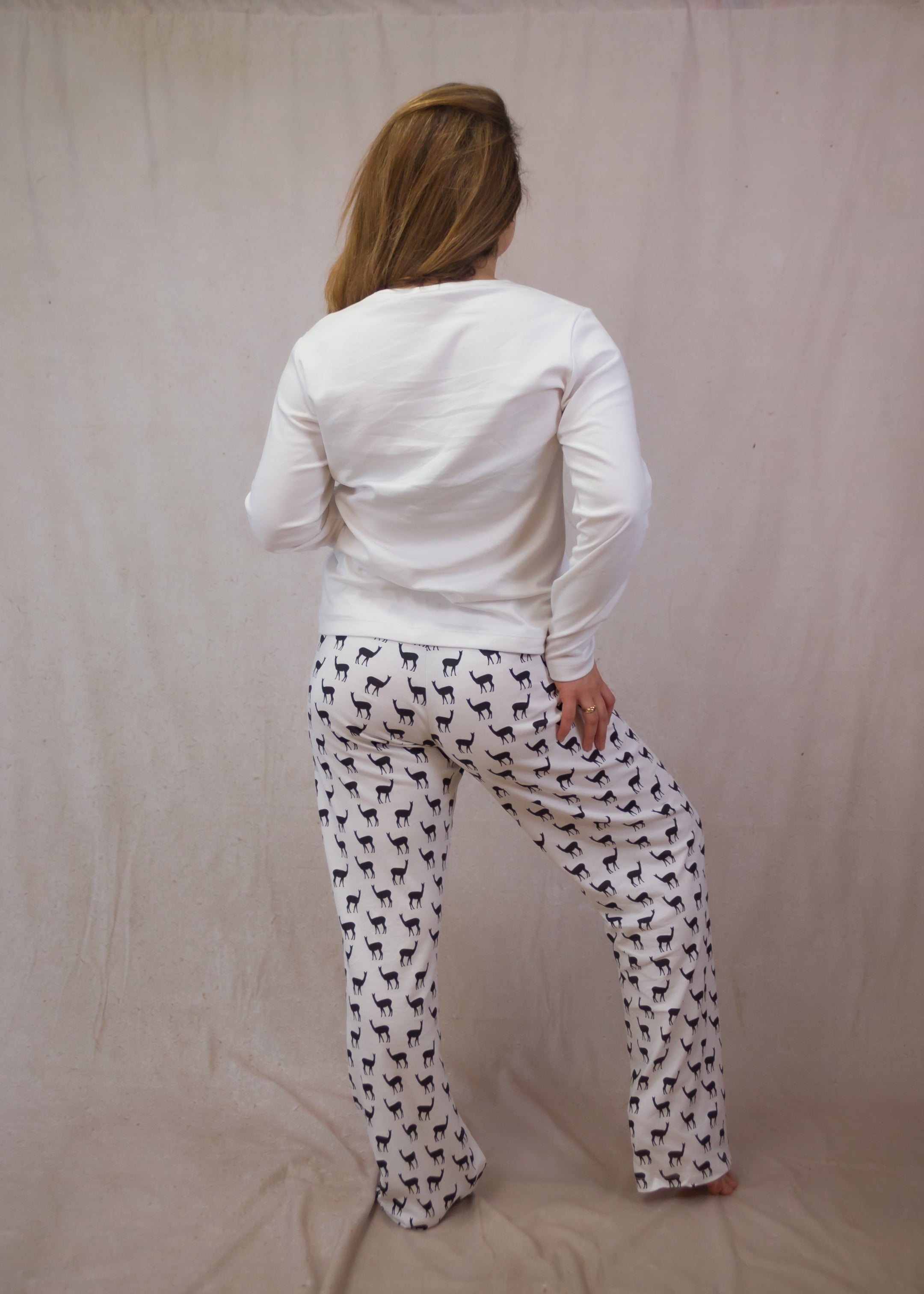 B&W vicunas set with long-sleeves