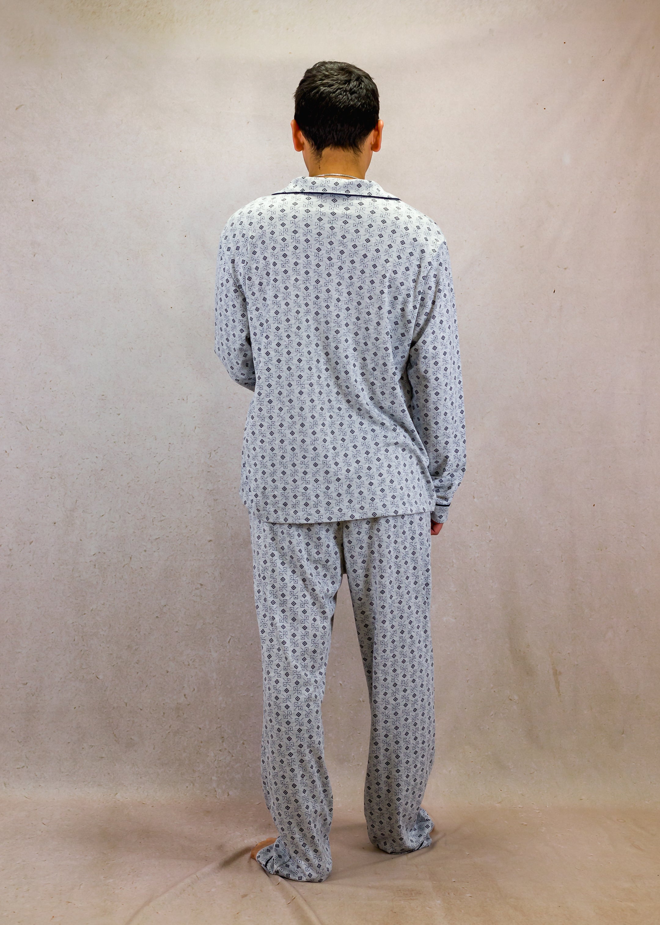 Grey squares set with long-sleeves top and trouser