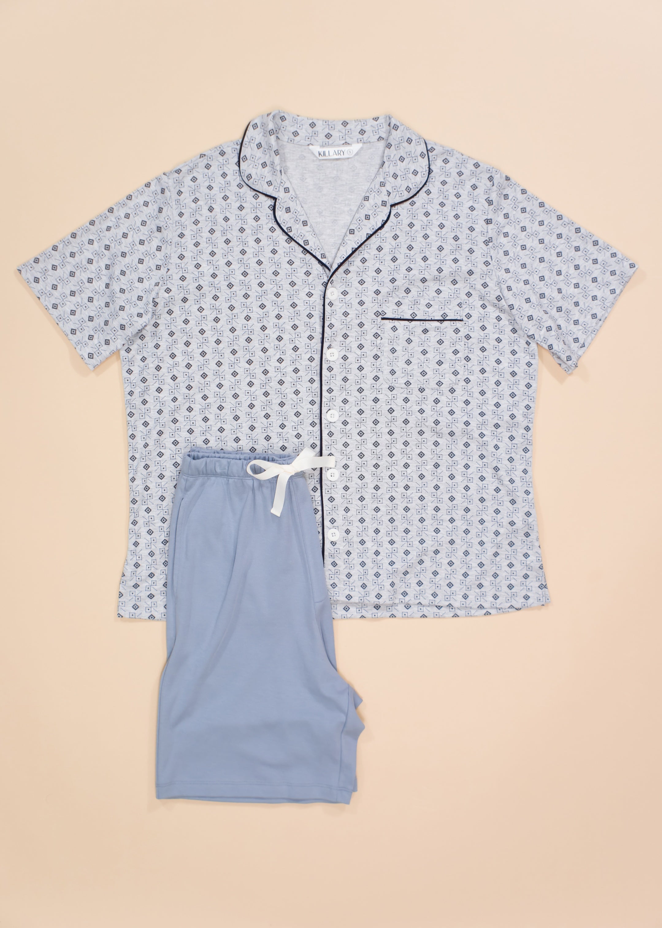 Grey squares set with short-sleeves and short